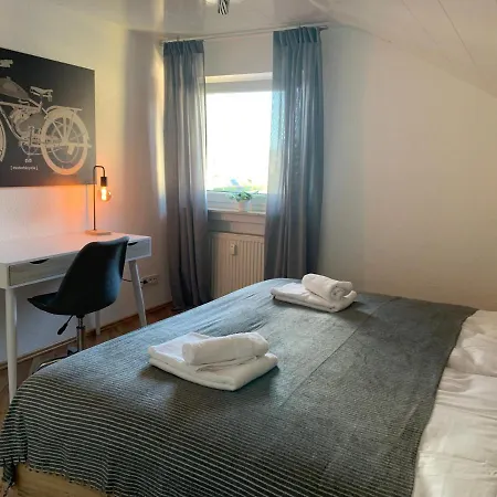 2 Zimmer Ferienwohnung Obersulm Buitenkant foto
