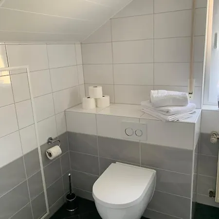2 Zimmer Ferienwohnung Obersulm Buitenkant foto